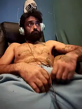 C8L3U online show from 12.13.24