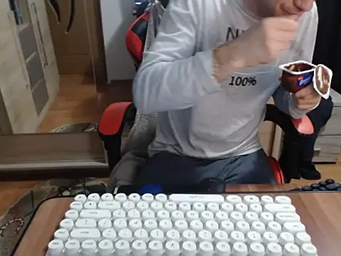 uncutguy01 online show from 11.10.25