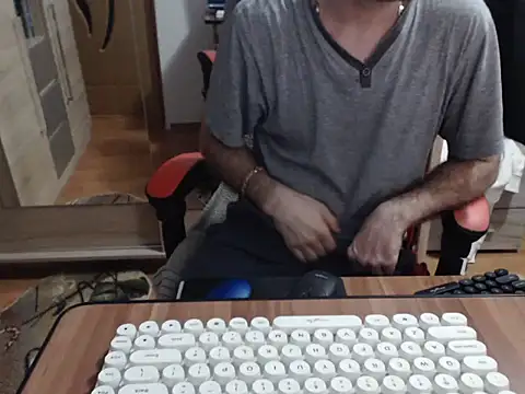 uncutguy01 online show from 11.12.25