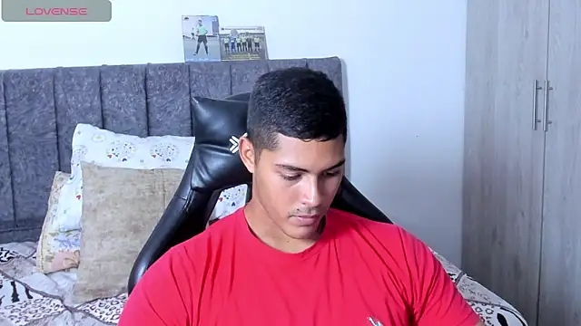 Snapshot of Iamdylan777 chatting on 11.20.25 Iamdylan777 online show from 11.20.25