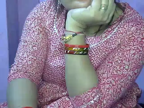 Snapshot of SHONALI_ chatting on 12.11.24 SHONALI online show from 12.11.24