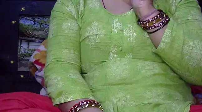 Snapshot of SHONALI_ chatting on 01.26.25 SHONALI online show from 01.26.25