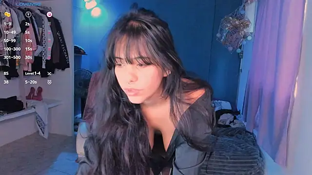 AllisonCatUwU online show from 12.08.24