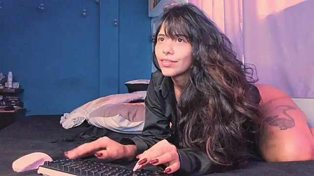 AllisonCatUwU online show from 02.28.25