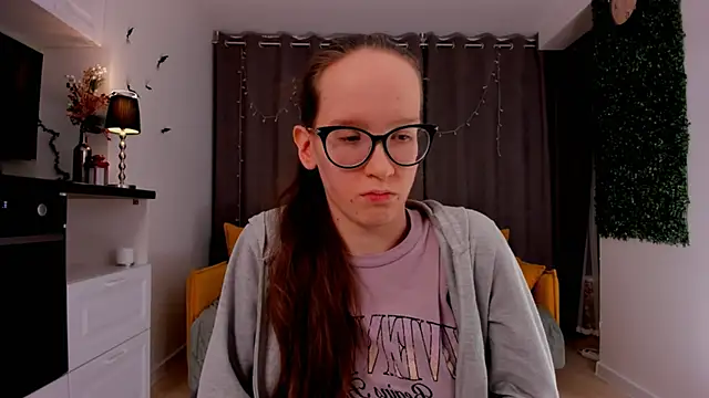 BettyBrowni online show from 02.12.25