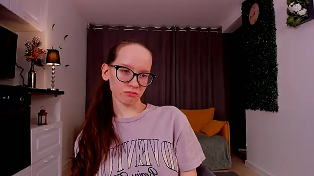 BettyBrowni online show from 03.04.25