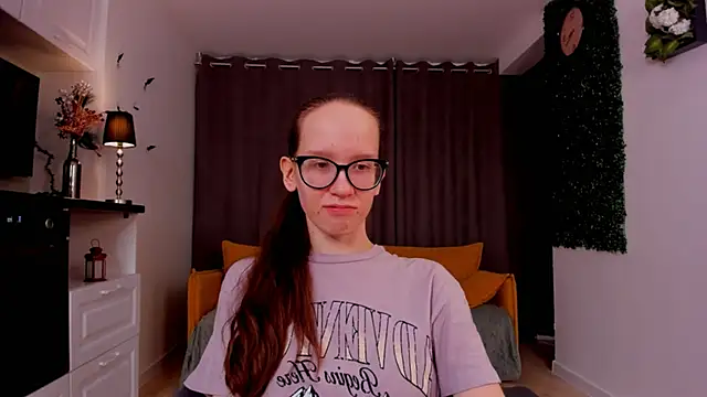 BettyBrowni online show from 03.05.25