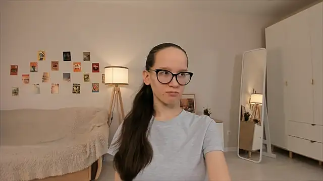 BettyBrowni online show from 03.12.25