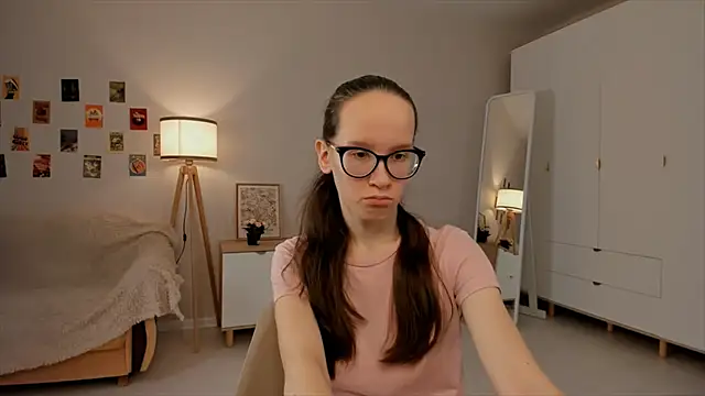 BettyBrowni online show from 03.15.25