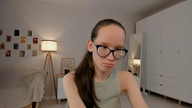 BettyBrowni online show from 03.17.25