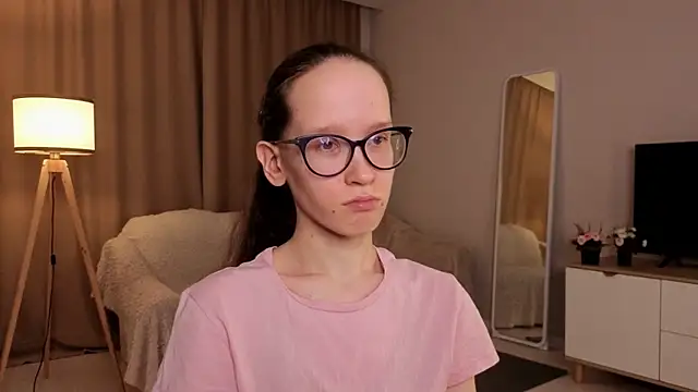 BettyBrowni online show from 04.19.26