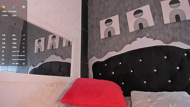 Paola  23 online show from 04.14.26