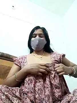 Snapshot of nitasahu chatting on 02.28.25 nitasahu online show from 02.28.25