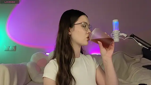 AokiAnna online show from 10.08.25