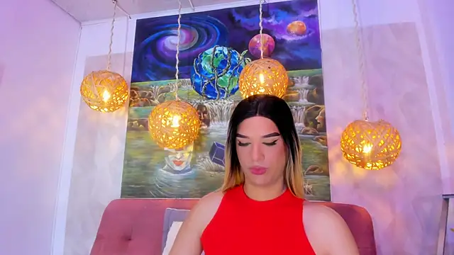 victoria aleia  online show from 03.23.25