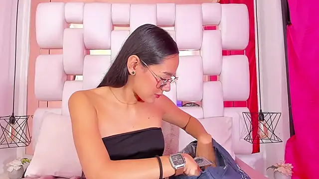 EmmyCruzZ online show from 09.20.25