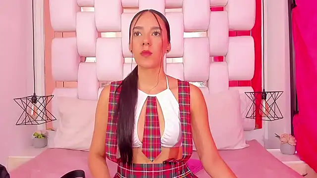 EmmyCruzZ online show from 11.30.25