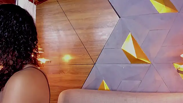 Snapshot of sarah_banks1 chatting on 12.27.24 sarah banks1 online show from 12.27.24