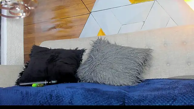 Snapshot of sarah_banks1 chatting on 02.10.25 sarah banks1 online show from 02.10.25