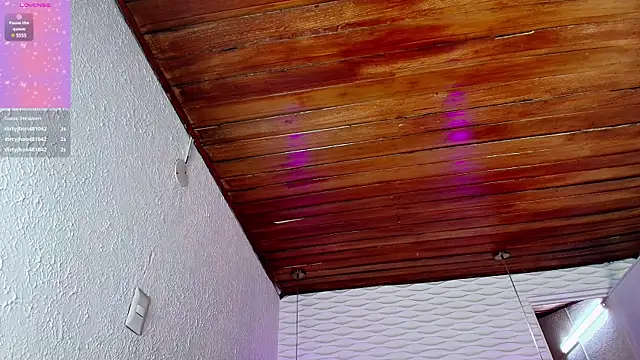 Snapshot of sarah_banks1 chatting on 03.08.25 sarah banks1 online show from 03.08.25