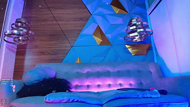 Snapshot of sarah_banks1 chatting on 03.11.25 sarah banks1 online show from 03.11.25