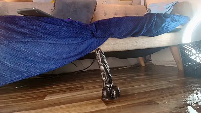 Snapshot of sarah_banks1 chatting on 03.15.25 sarah banks1 online show from 03.15.25