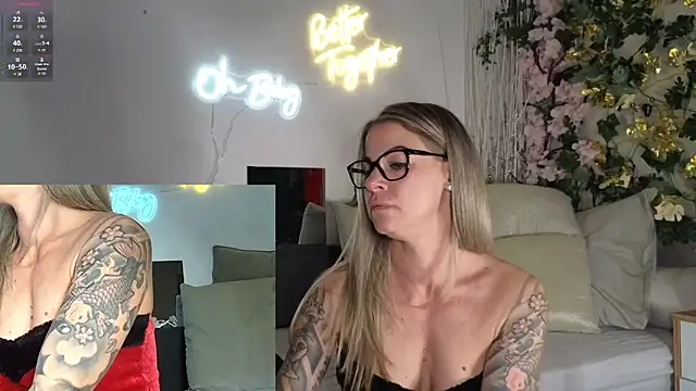 Snapshot of Tatjana_Sue chatting on 12.09.24 Tatjana Sue online show from 12.09.24