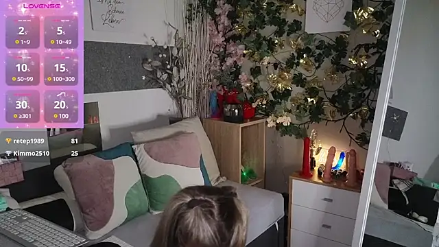 Snapshot of Tatjana_Sue chatting on 01.28.25 Tatjana Sue online show from 01.28.25