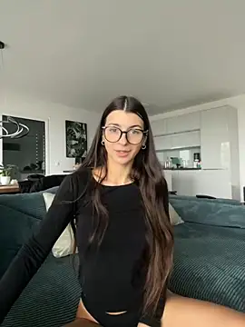 Wildberry  online show from 11.16.25