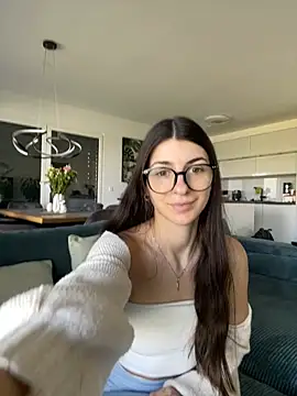 Wildberry  online show from 04.18.26