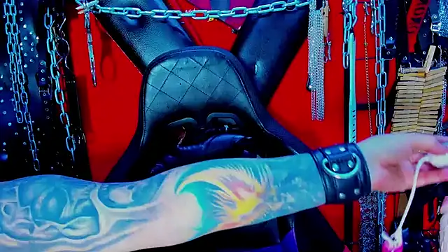 sadistic aradia online show from 02.01.25