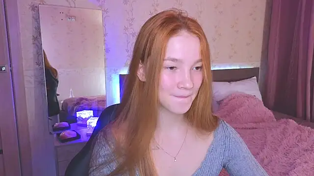 Snapshot of erikabrian chatting on 12.27.24 erikabrian online show from 12.27.24