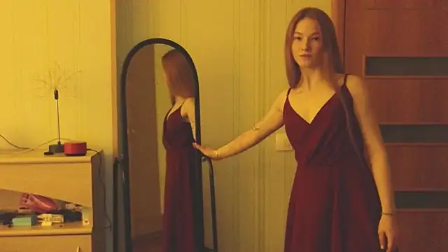 Snapshot of erikabrian chatting on 01.12.25 erikabrian online show from 01.12.25