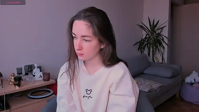 cClandesTina online show from 12.15.24