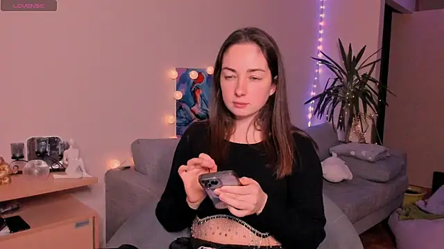 cClandesTina online show from 12.25.24