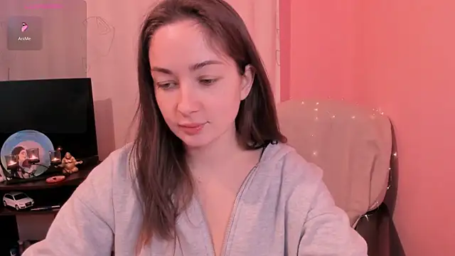 cClandesTina online show from 01.27.25