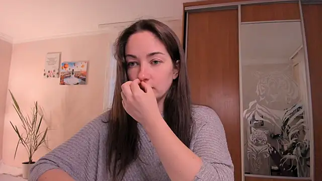 cClandesTina online show from 09.09.25