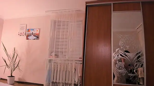 cClandesTina online show from 09.13.25