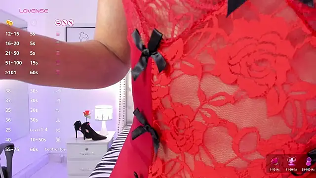 Snapshot of Coco_Balenciaga_ chatting on 12.09.24 Coco Balenciaga online show from 12.09.24