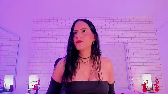 Coco Balenciaga  online show from 04.02.26