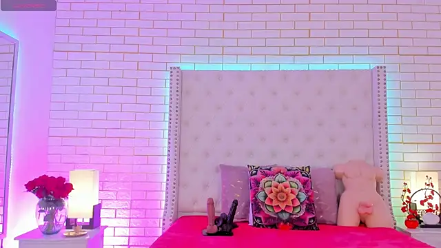 Coco Balenciaga  online show from 04.20.26