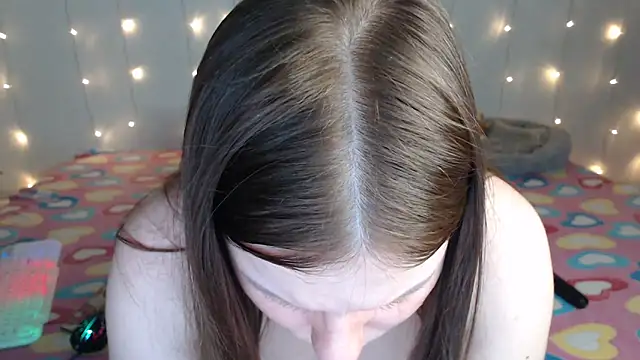 Snapshot of CindyAhKiss chatting on 09.22.25 CindyAhKiss online show from 09.22.25