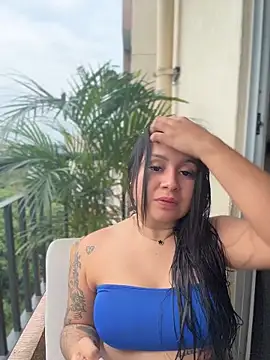 Pretty Isadora online show from 03.13.26