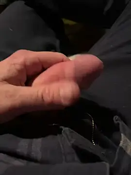 Snapshot of joeycbigcock chatting on 12.06.24 joeycbigcock online show from 12.06.24