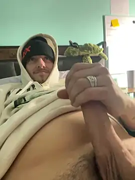 Snapshot of joeycbigcock chatting on 12.19.24 joeycbigcock online show from 12.19.24