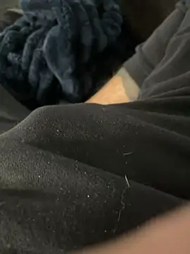 Snapshot of joeycbigcock chatting on 12.21.24 joeycbigcock online show from 12.21.24