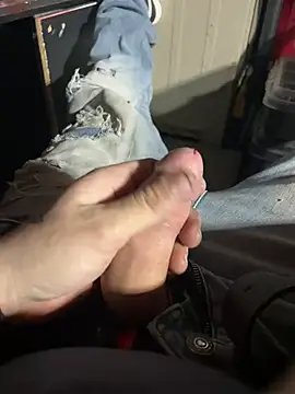 Snapshot of joeycbigcock chatting on 12.23.24 joeycbigcock online show from 12.23.24