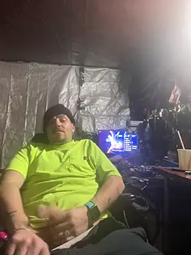 Snapshot of joeycbigcock chatting on 02.08.25 joeycbigcock online show from 02.08.25