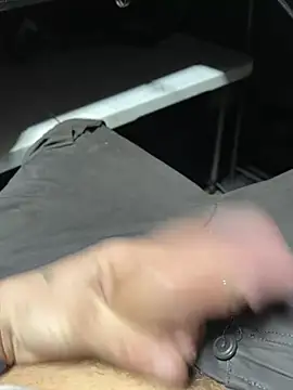 Snapshot of joeycbigcock chatting on 02.28.25 joeycbigcock online show from 02.28.25