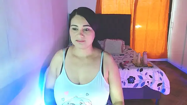 Snapshot of Kerly_Lopez chatting on 06.04.26 Kerly Lopez online show from 06.04.26